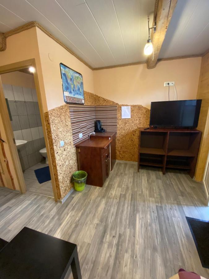 Nakvyne Rokiskyje Acomodação com café da manhã Rokiskis Exterior foto